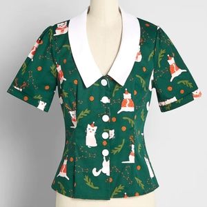 NWT 🎄 Felines Feeling Festive collared button up blouse 🐈